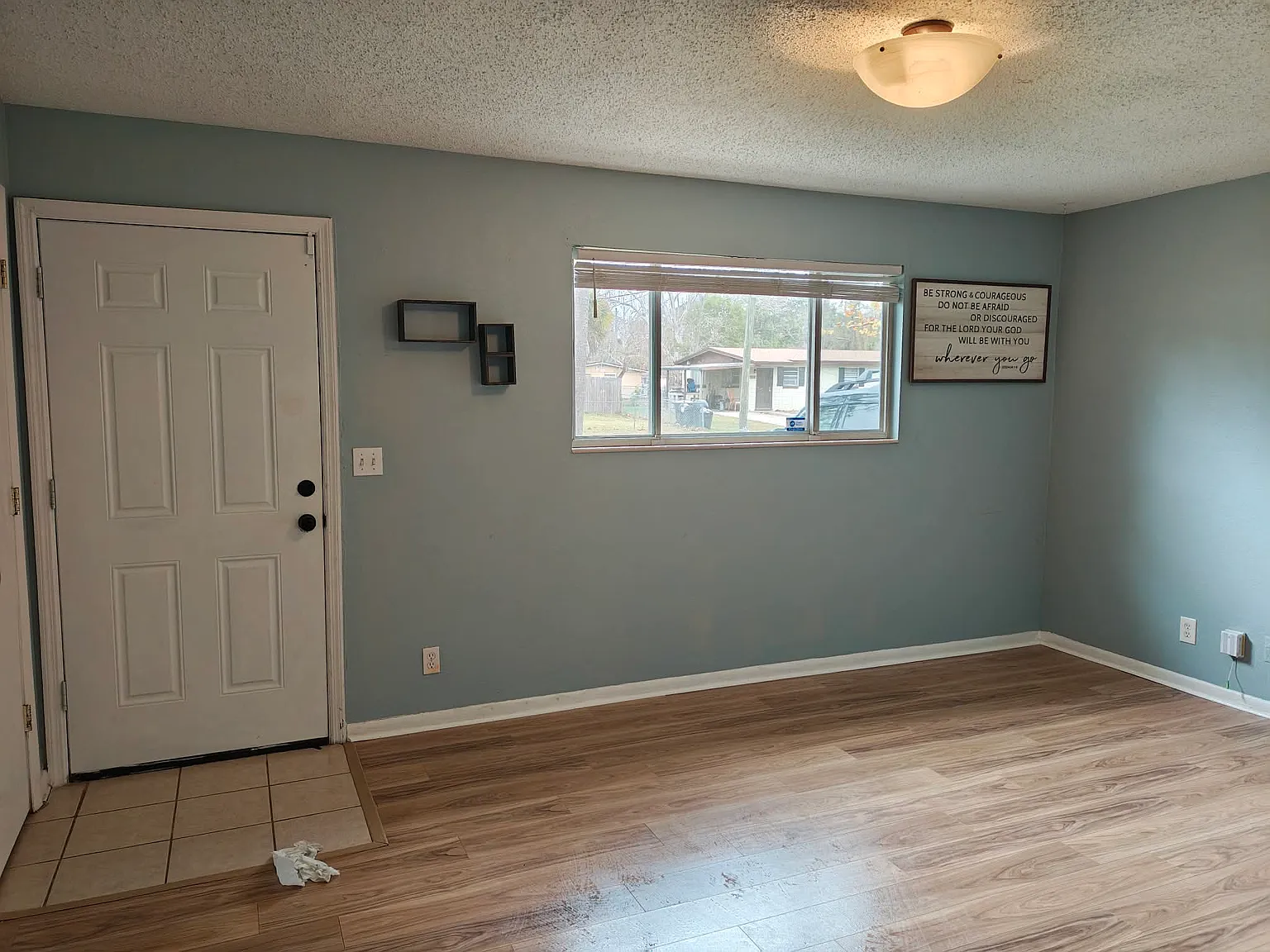 3 bed, 975 sqft, $1,390 — Photo 4