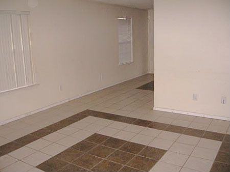 3rd image of 4522 Las Haciendas Dr