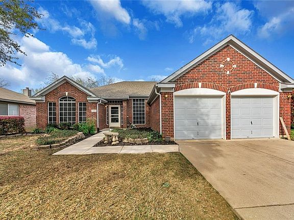 2nd image of 5665 Rockport Ln