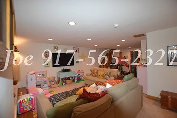 Rented by City Stop Realty | media 23