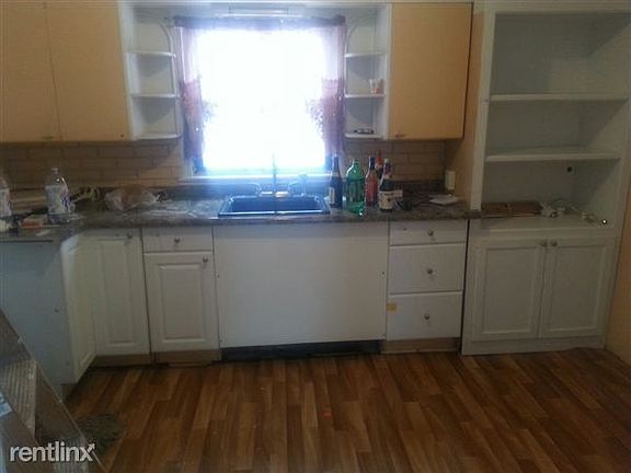 2nd image of 388 N Johnson Ave