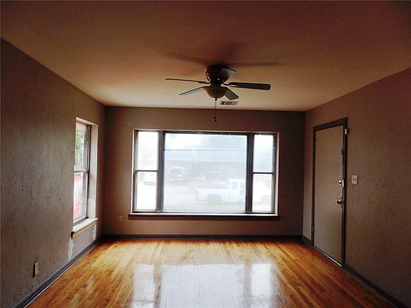 2nd image of 5121 S Francis Ave