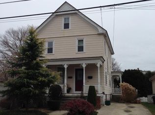 464 Laurel Hill Ave #2D-3D, Cranston, RI 02920