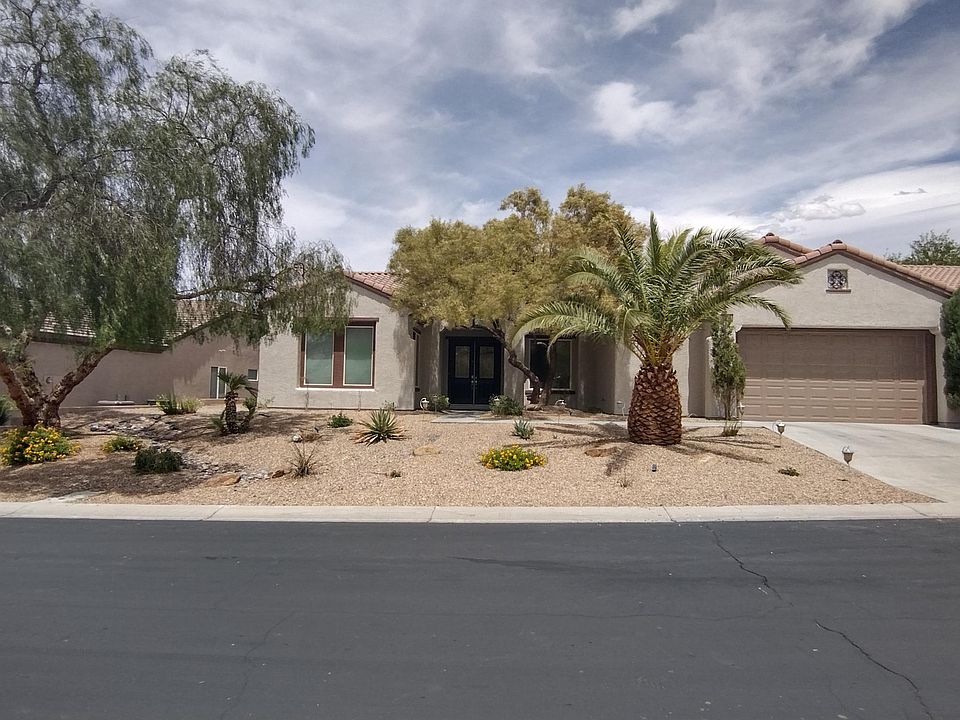 2 1/2 Car Garage