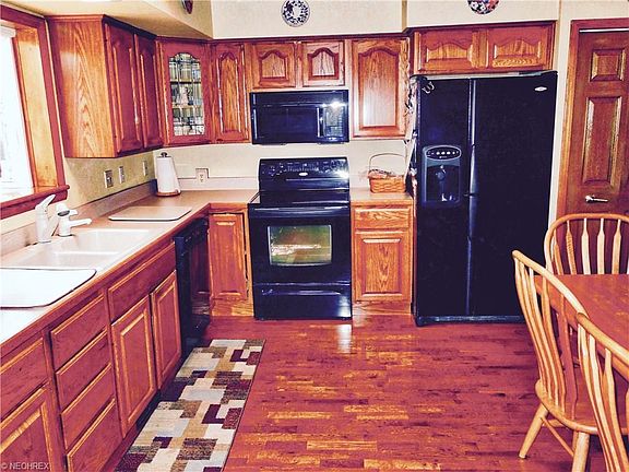 3rd image of 5737 Dorothy Dr
