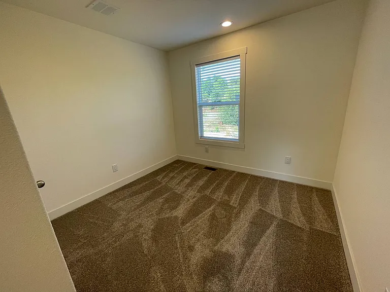 5427 Edgewood Ln #4E — Photo 9