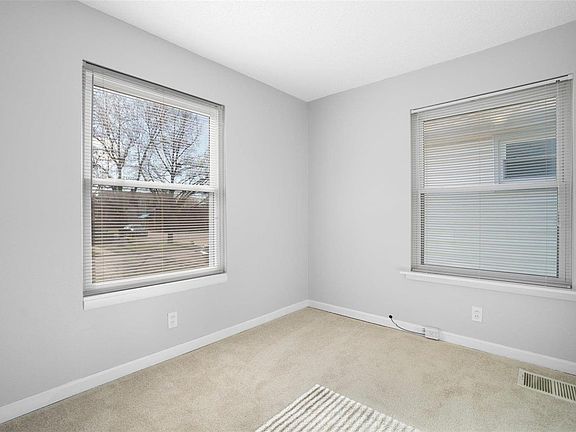 5th image of 5723 Leona St