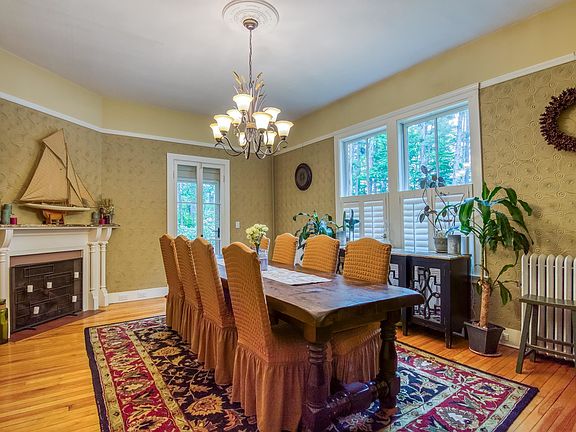 4th image of 49 Neighbors Row