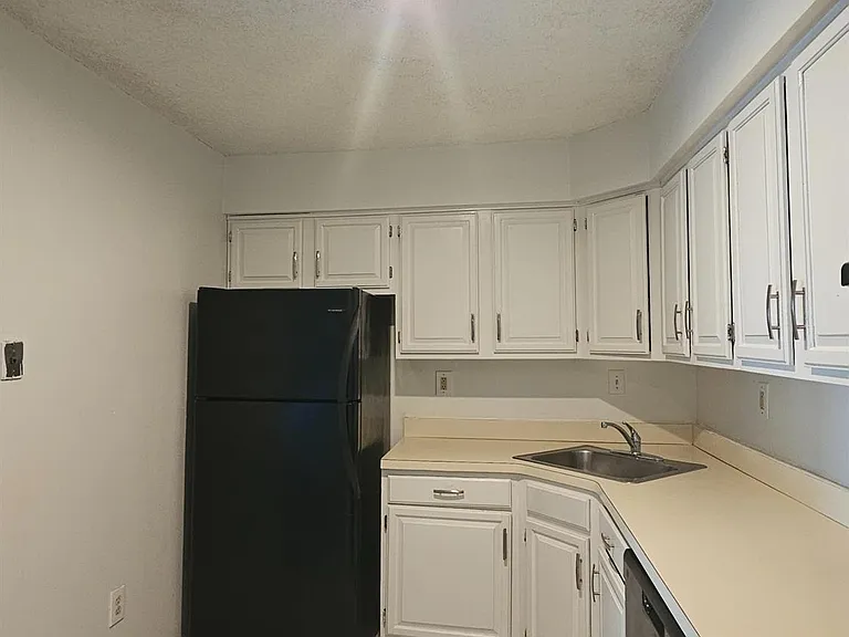 2307 Aspen Dr — Photo 17