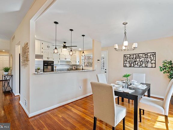 4th image of 1306 Brixton Rd