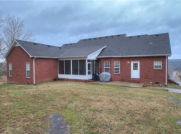 2nd image of 211 Shannon Dr