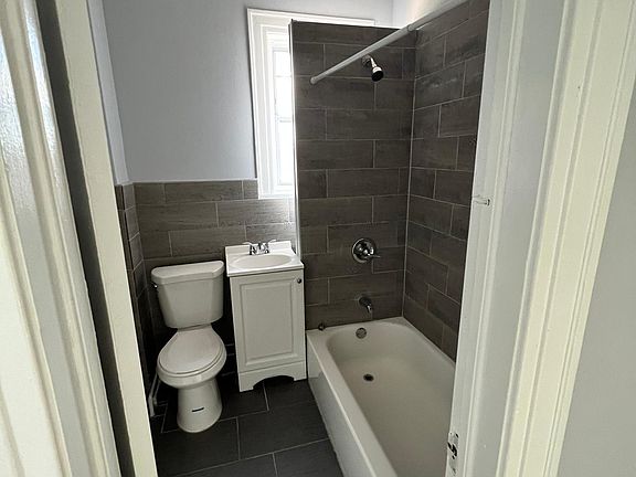 5th image of 442-448 Washington Ave #11