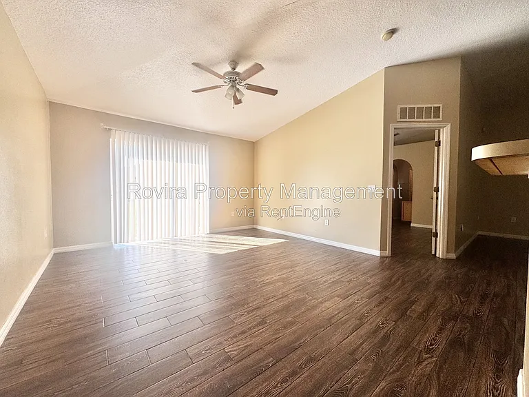 5536 Sycamore Canyon Dr — Photo 12