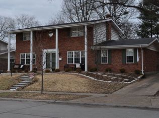 8937 Chasebury Ter, Saint Louis, MO 63123