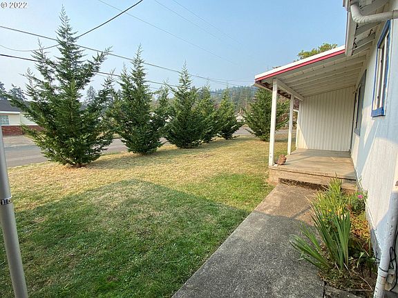 3rd image of 358 Terrace Ln