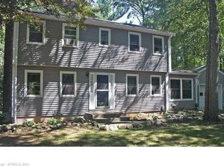 23 Eagle Ridge Dr, Gales Ferry, CT 06335