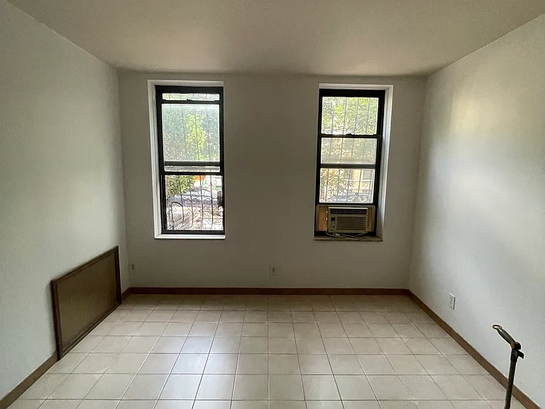 1735 Grove St #1 — Photo 14