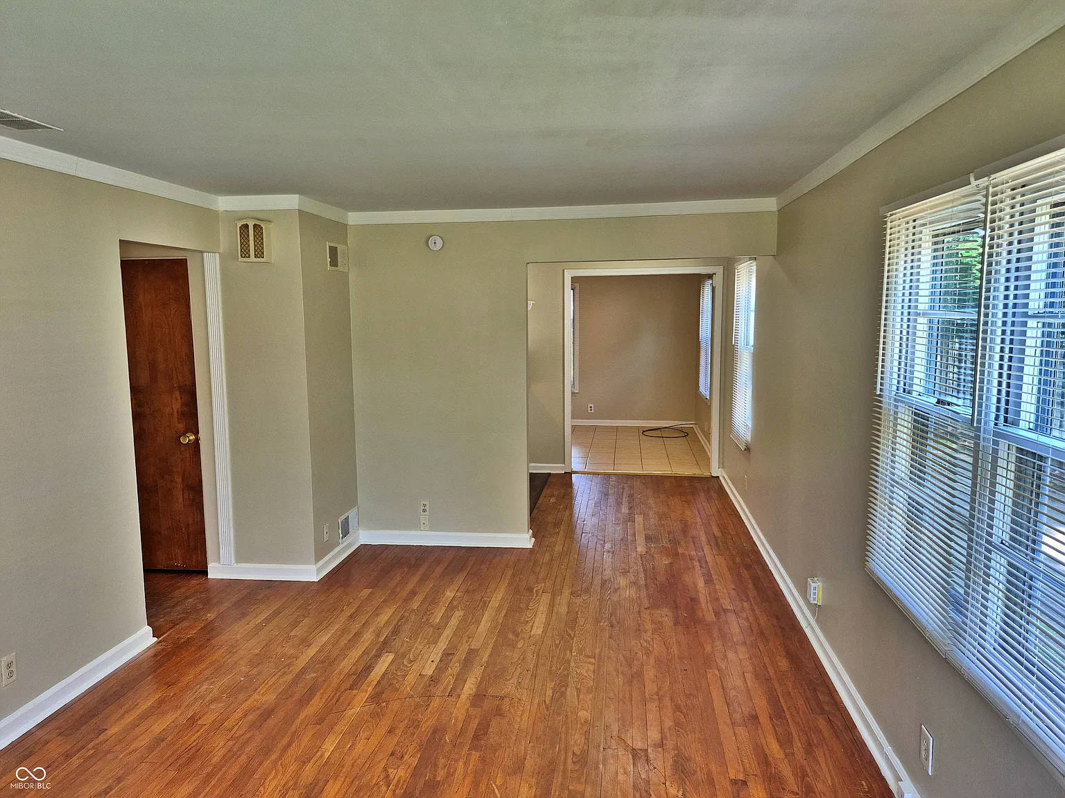 3 bed, 2.0 bath, 1296 sqft, $1,725 — Photo 4