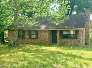 176 Hancock Rd, Lucedale, MS 39452