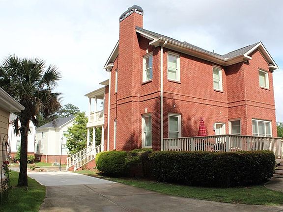 3rd image of 2555 Governors Walk Blvd