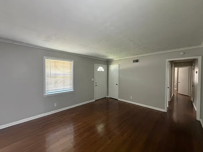 3 bed, 1.5 bath, 1274 sqft, $1,445 — Photo 3