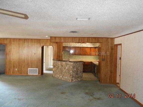 3rd image of 826 Margaret St
