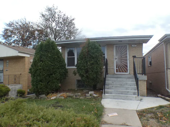 2811 W 82nd St, Chicago, IL 60652