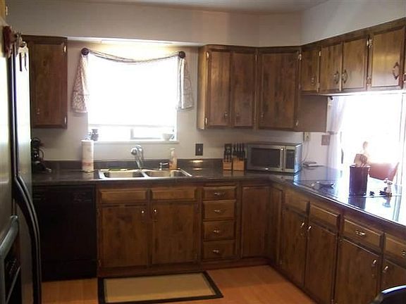5th image of 471 Circle Dr #285