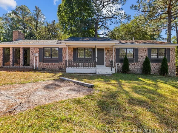 7605 Jennings Ln, Fayetteville, NC 28303