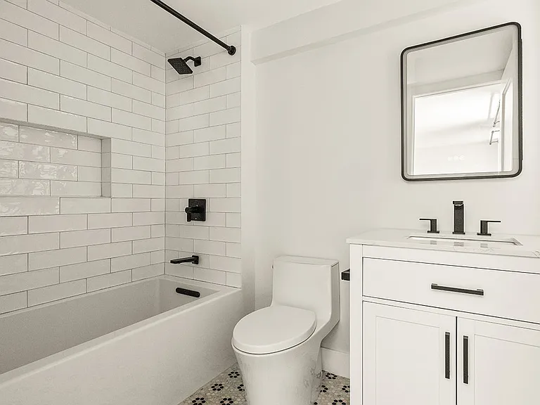 407 Adelphi St #1 — Photo 16
