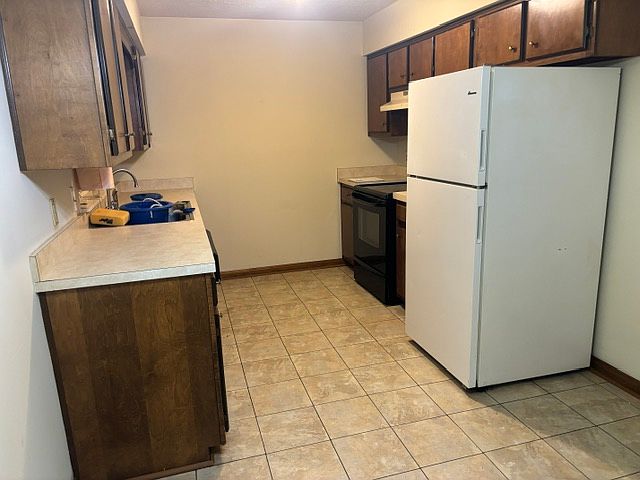 1st image of 1130 Bloomfield Rd #6