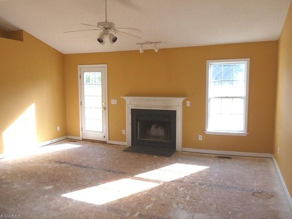 2nd image of 3792 Kelford Dr