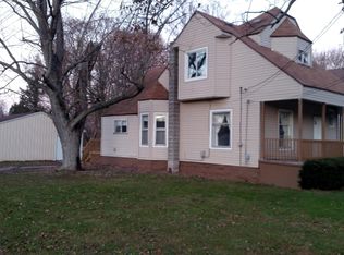 934 Masonic St, Belding, MI 48809