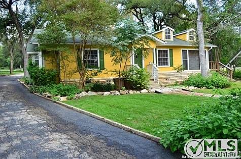 3rd image of 1312 Cedar Elm St