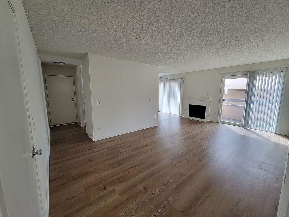 1st image of 4715 Orion Ave APT 105
