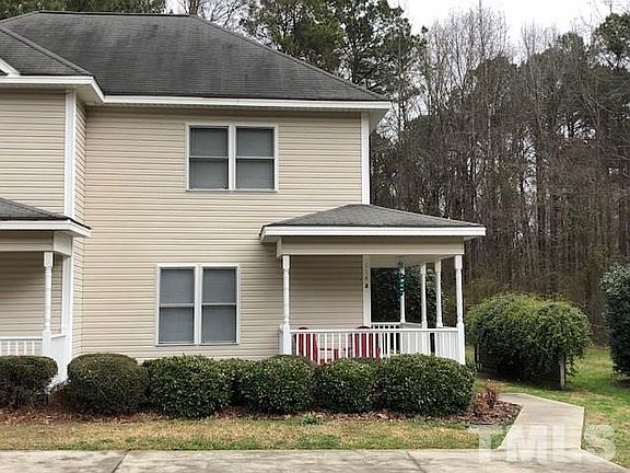 3rd image of 114 Laura Ln
