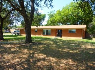 301 N 10th Ave, Teague, TX 75860