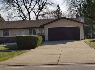 915 W Weathersfield Way, Schaumburg, IL