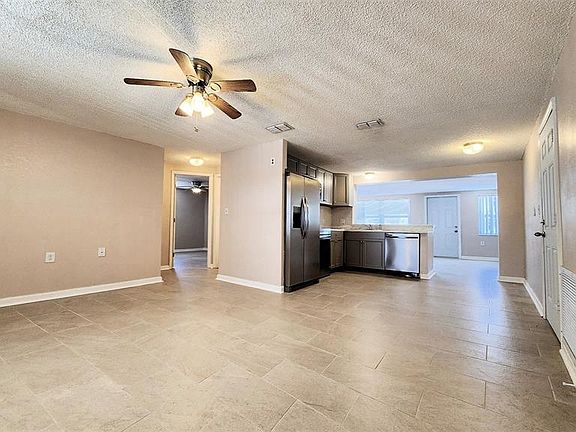4th image of 13738 Melanie Ave