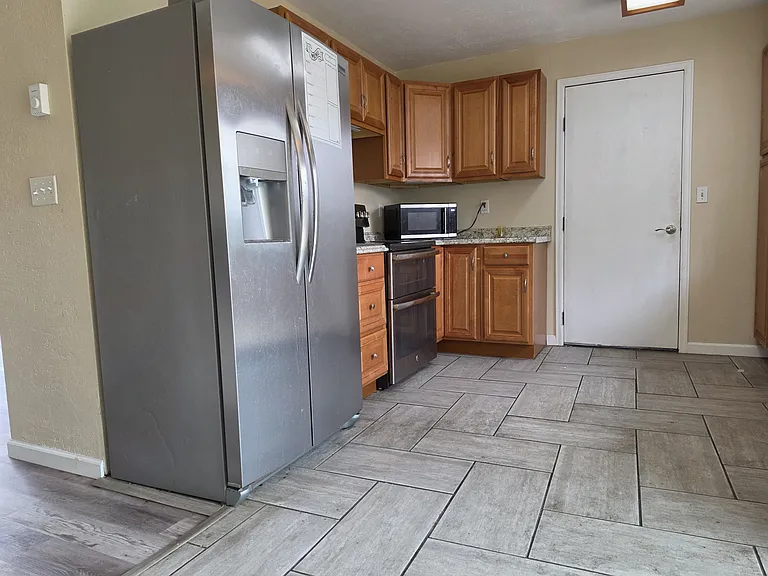 11186 Forest Ave — Photo 8
