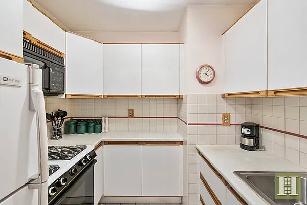 Sold by Halstead Real Estate | media 9