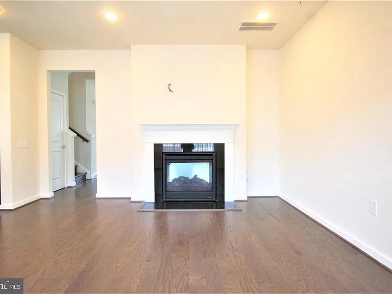 3974 Norton Pl #50 — Photo 11
