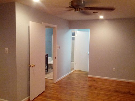 Other side of Master bedroom empty