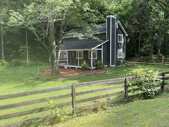 2nd image of 1051 Green Valley Dr
