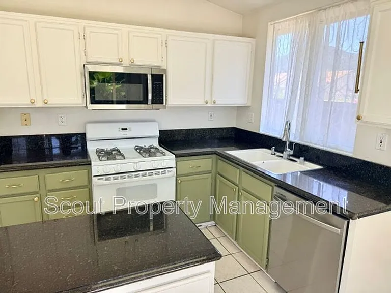 45369 Tejon Ct — Photo 24