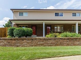 2916 Mayer Dr, Saint Charles, MO 63301