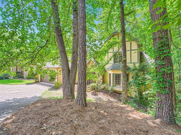 110 Boulder Dr, Roswell, GA 30075