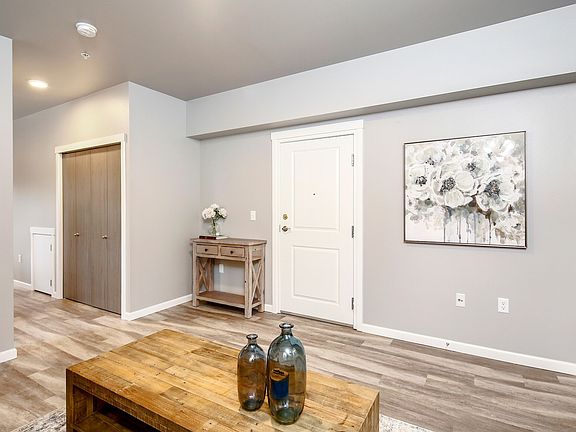 4th image of 110 Ashley St #314