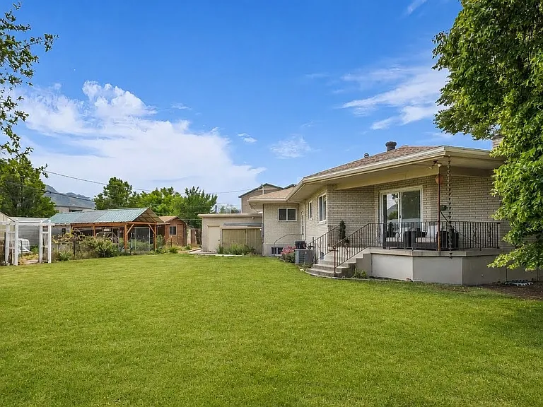 787 E Redmaple Cir — Photo 20