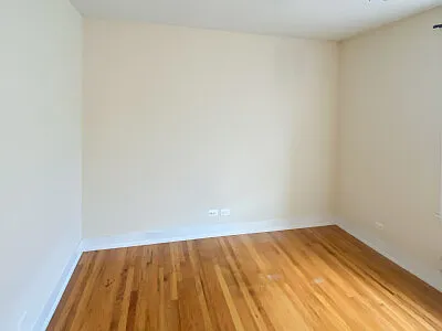 626 W Roscoe St #3 — Photo 6